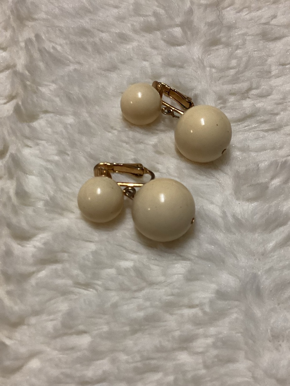 Vintage Ivory Dangle Drop Clip On Costume Style Round Earrings